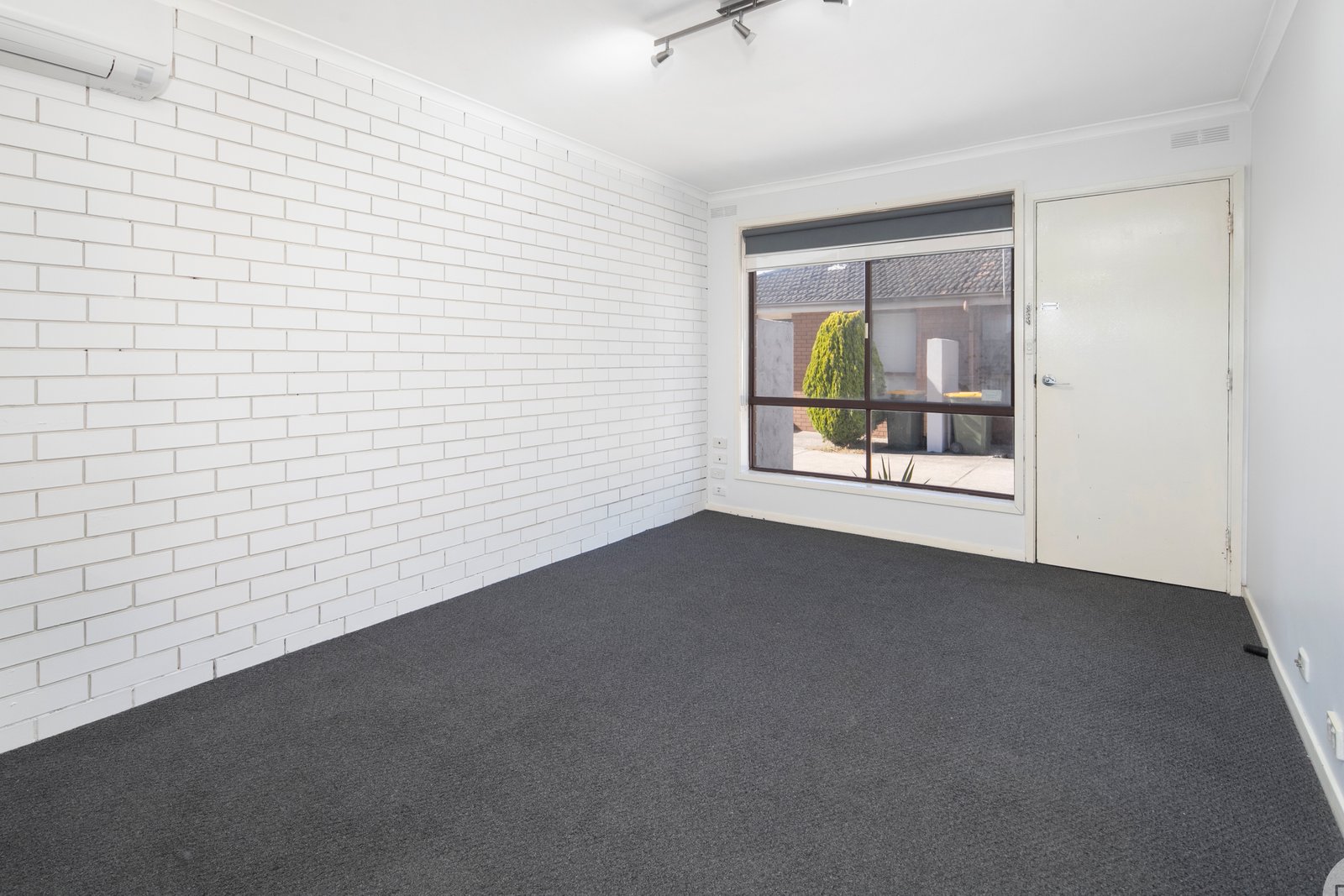 6/607 Creswick Road WENDOUREE 5