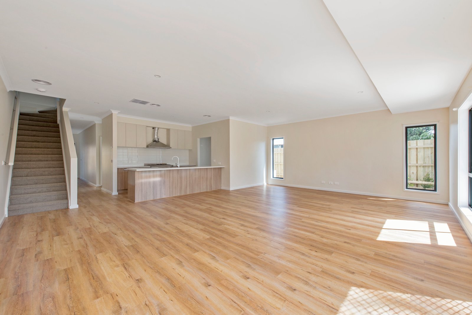 Gallery: 6/61-63 Centre Dandenong Road