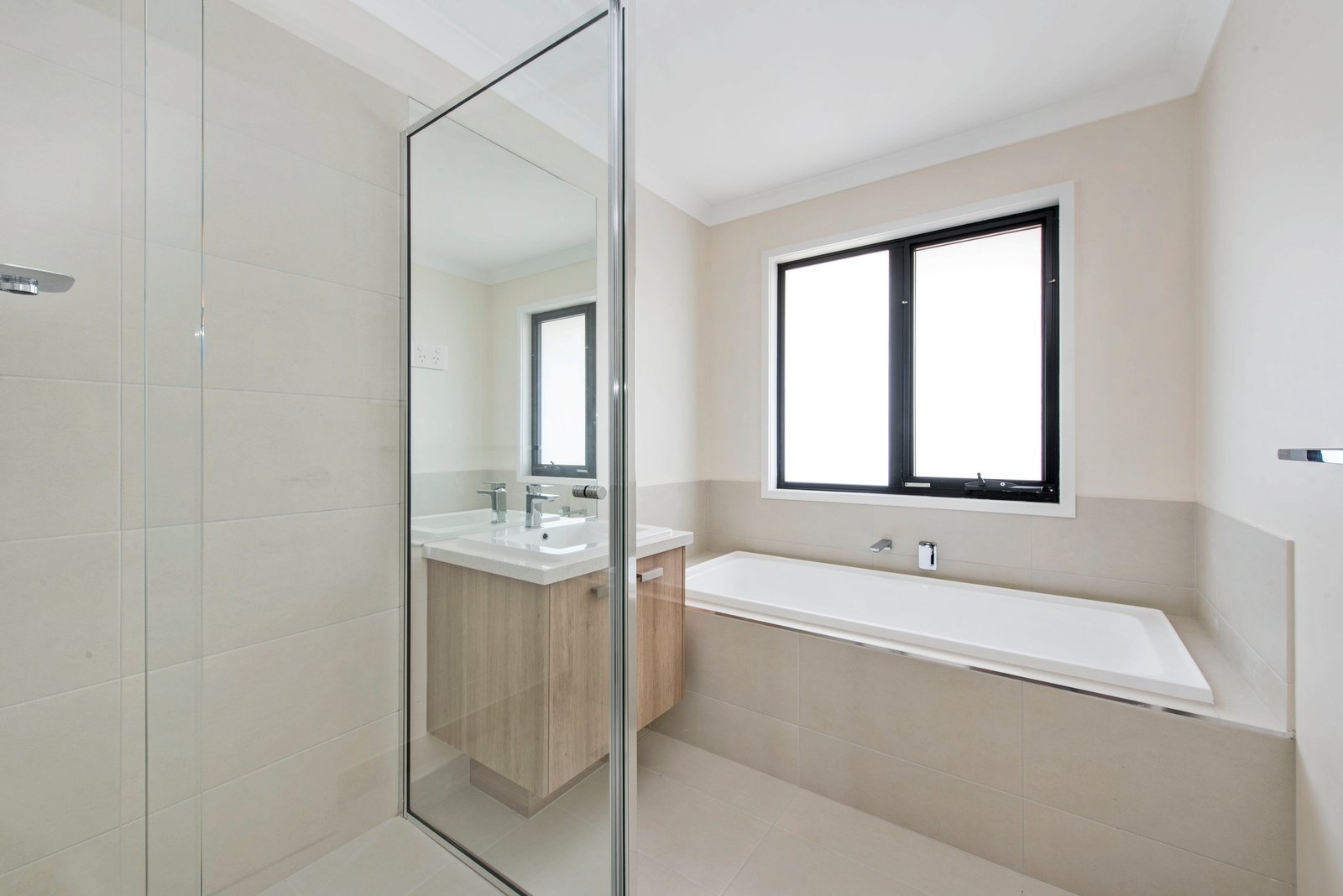 Gallery: 6/61-63 Centre Dandenong Road
