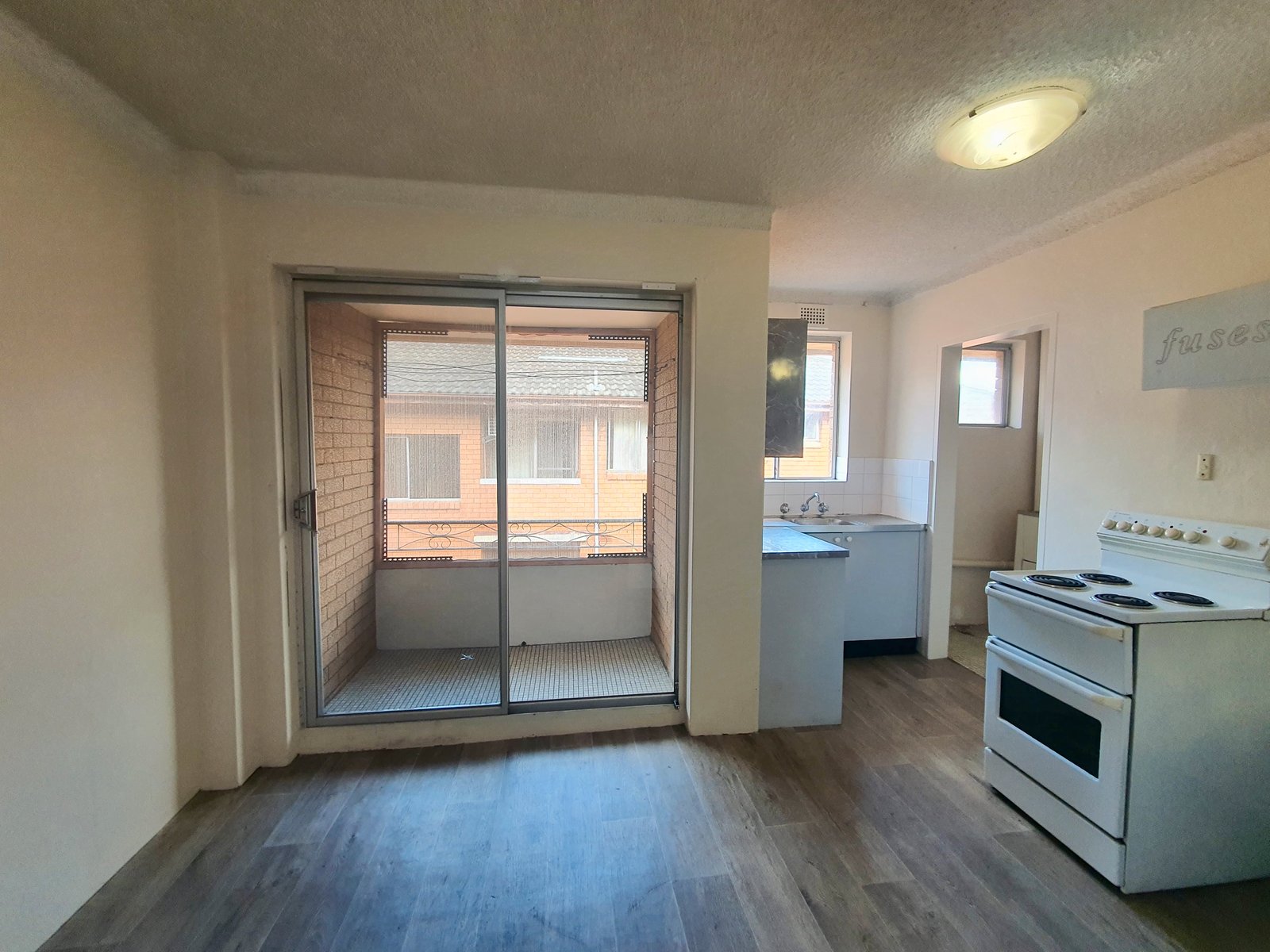 6/61 Castlereagh Street LIVERPOOL 2