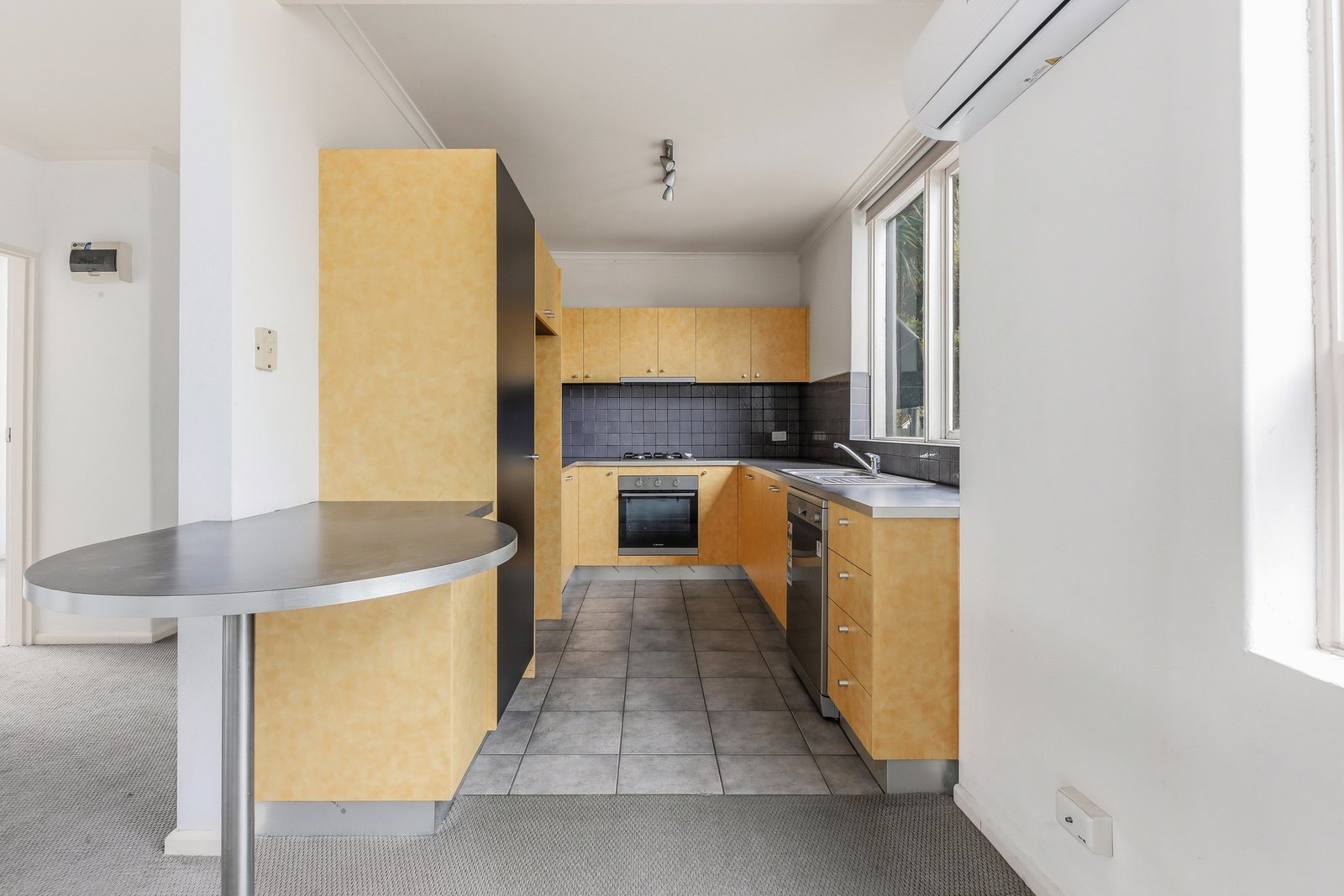 Gallery: 6/62-64 Truganini Road