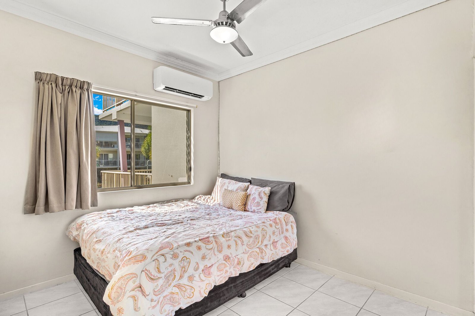 66/21 Shute Harbour Road CANNONVALE 6