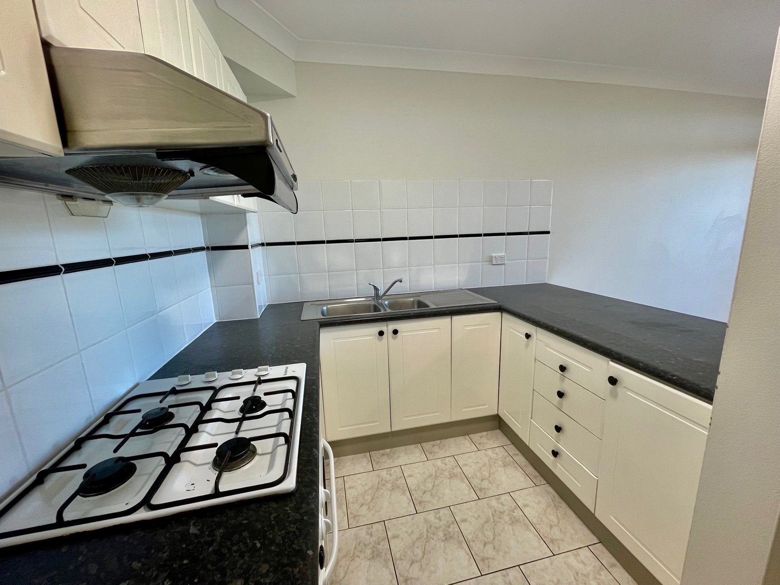 6/639 Princes Highway ROCKDALE 4