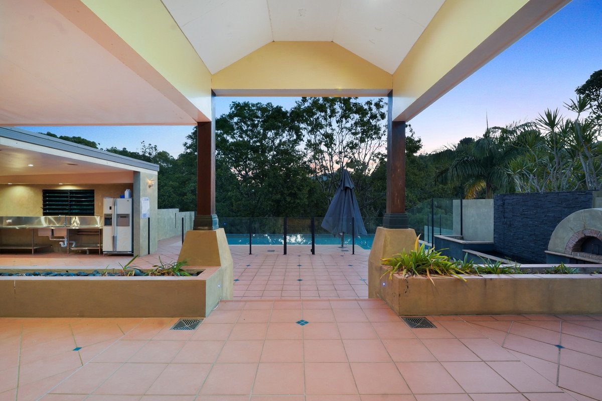 664 Currumbin Creek Road Currumbin Valley 22