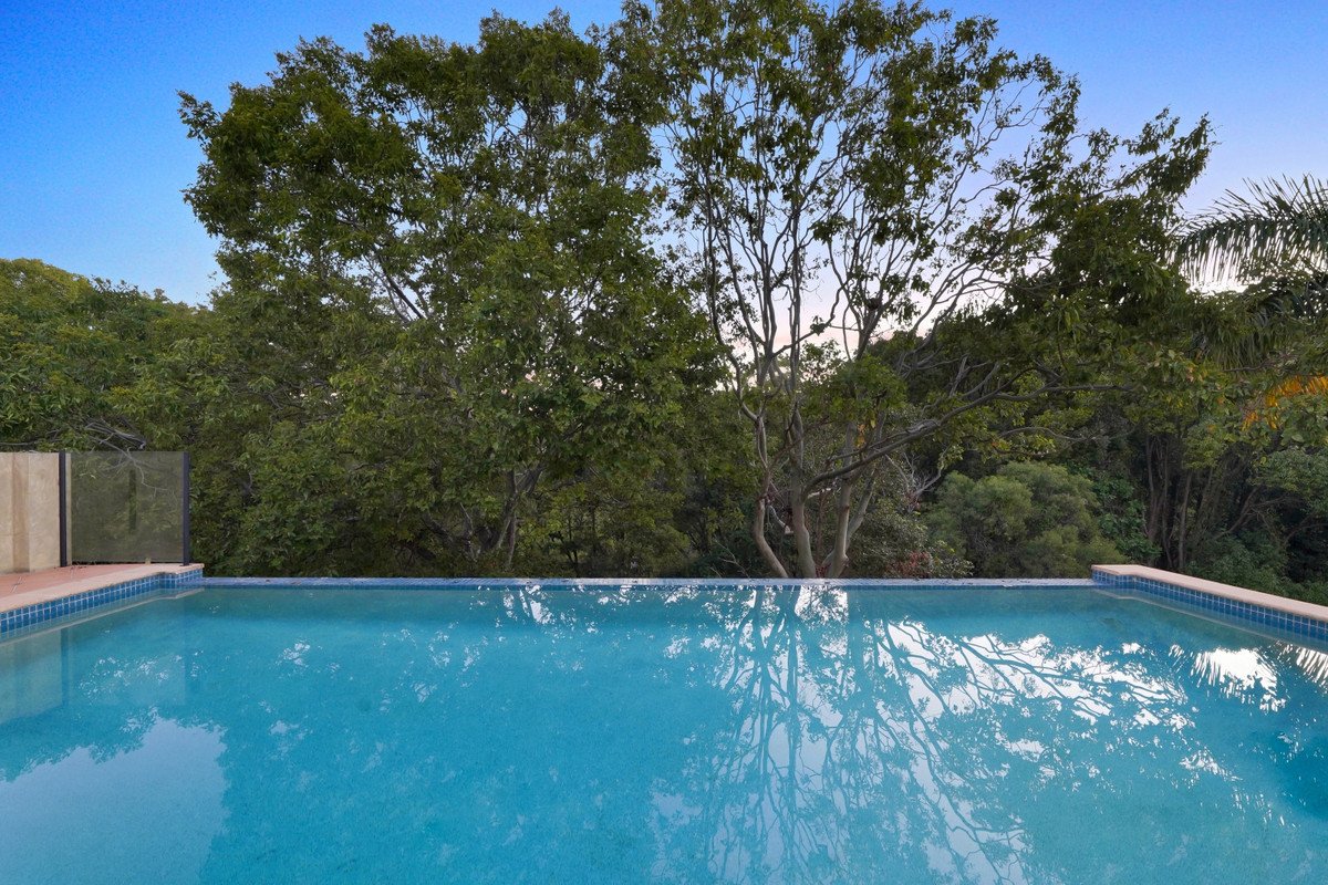 664 Currumbin Creek Road Currumbin Valley 23