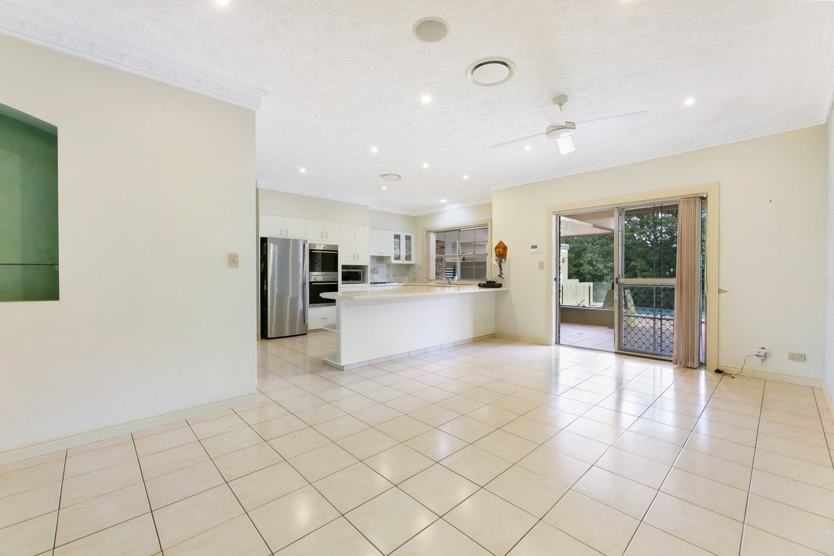 664 Currumbin Creek Road Currumbin Valley 31