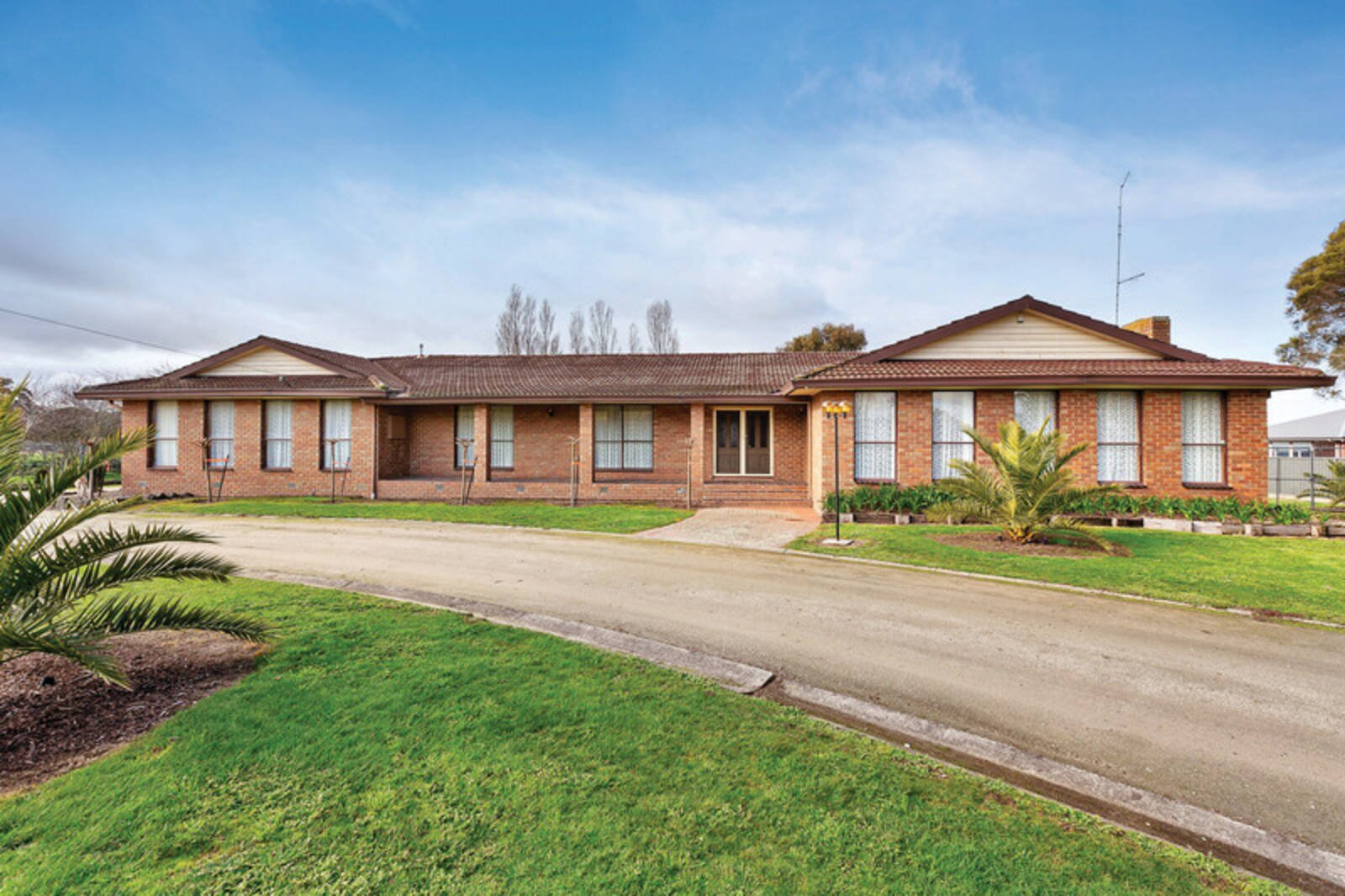 664 Midland Highway, Mount Rowan VIC 3352 Buxton 2021