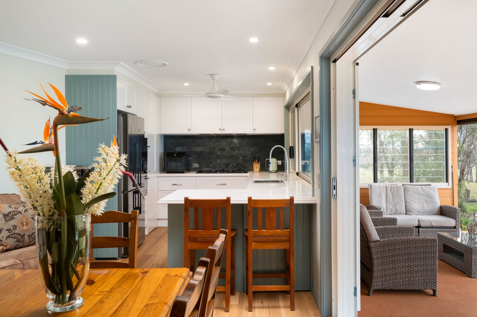 664 Old North Road ALLANDALE 10