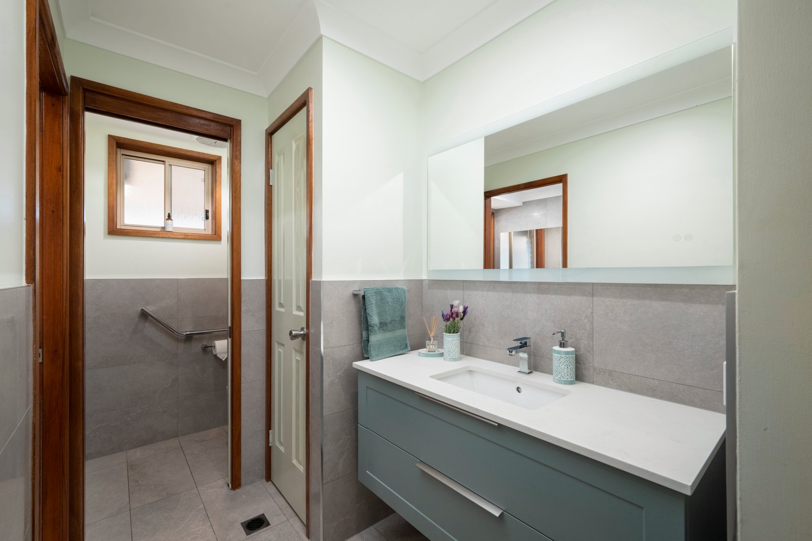 664 Old North Road ALLANDALE 16