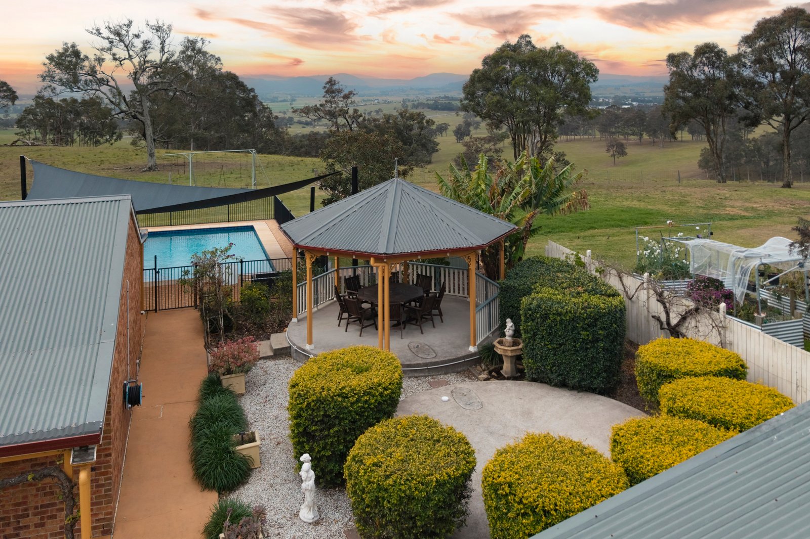 664 Old North Road ALLANDALE 24