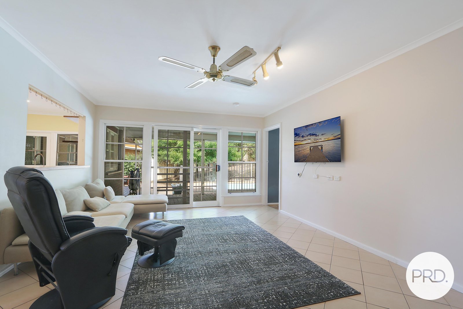 665 Hodge Street GLENROY 2