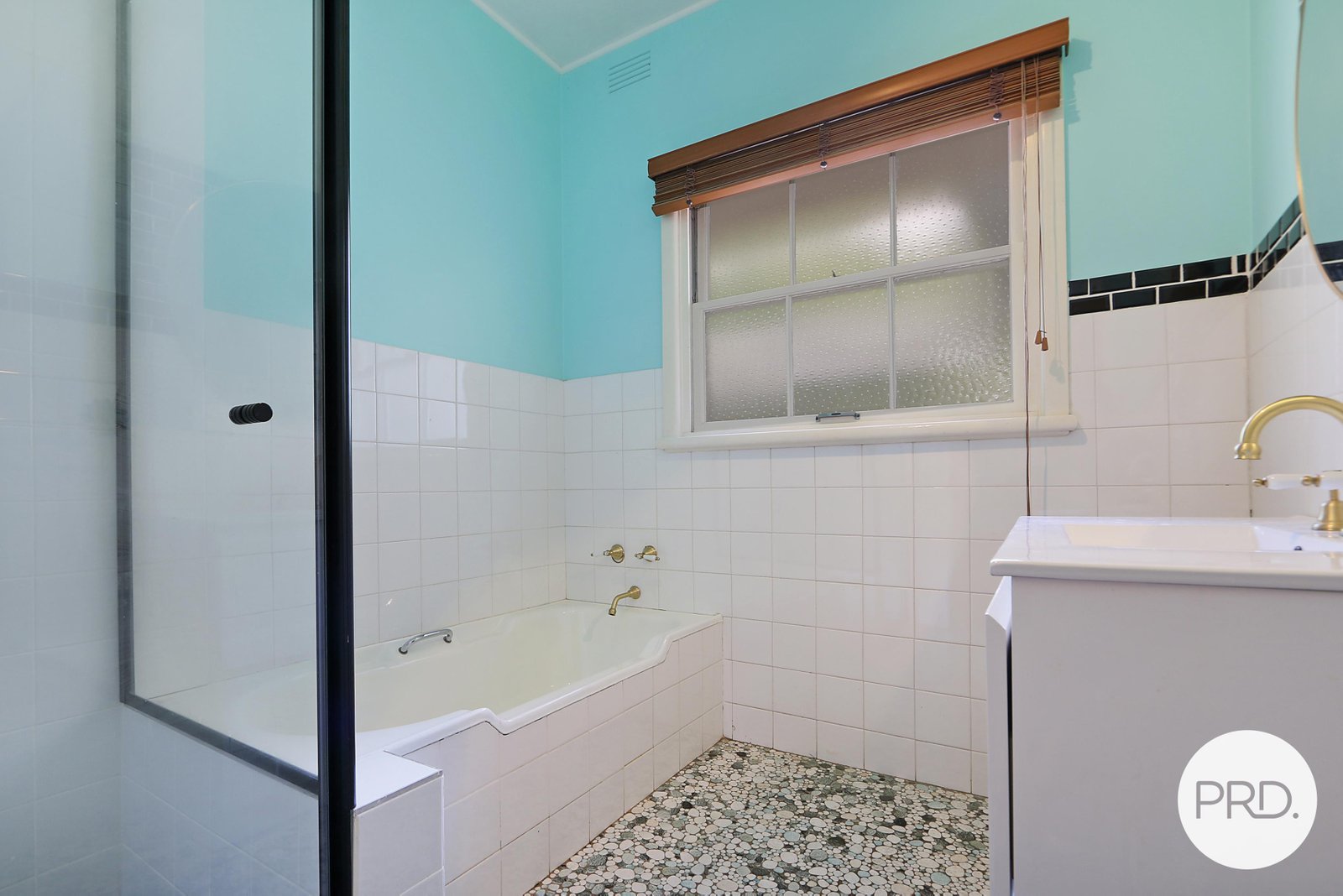665 Hodge Street GLENROY 8