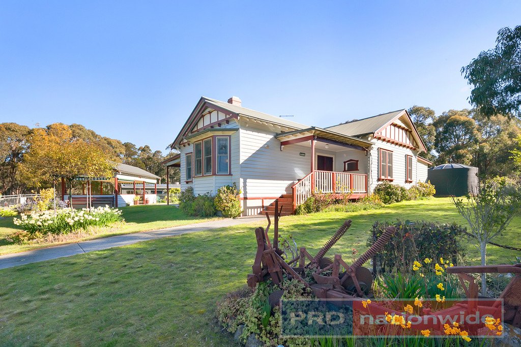665 Smythesdale-Snake Valley Road HILLCREST 18