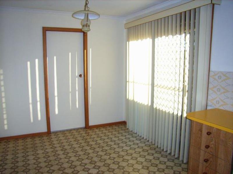 6/66 Inglis Street LAKE ALBERT 4