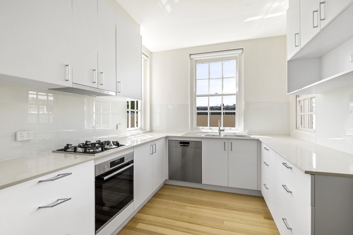 Gallery: 6/66 Walsh Street