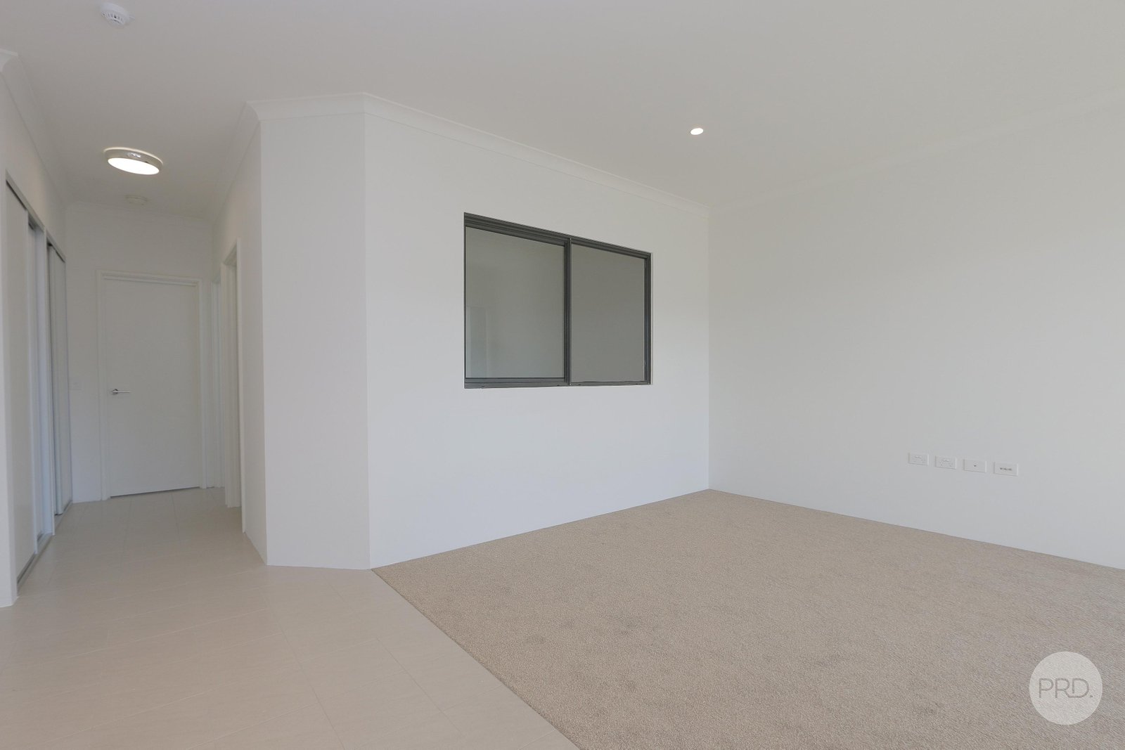 66/7 Durnin Avenue BEELIAR 3