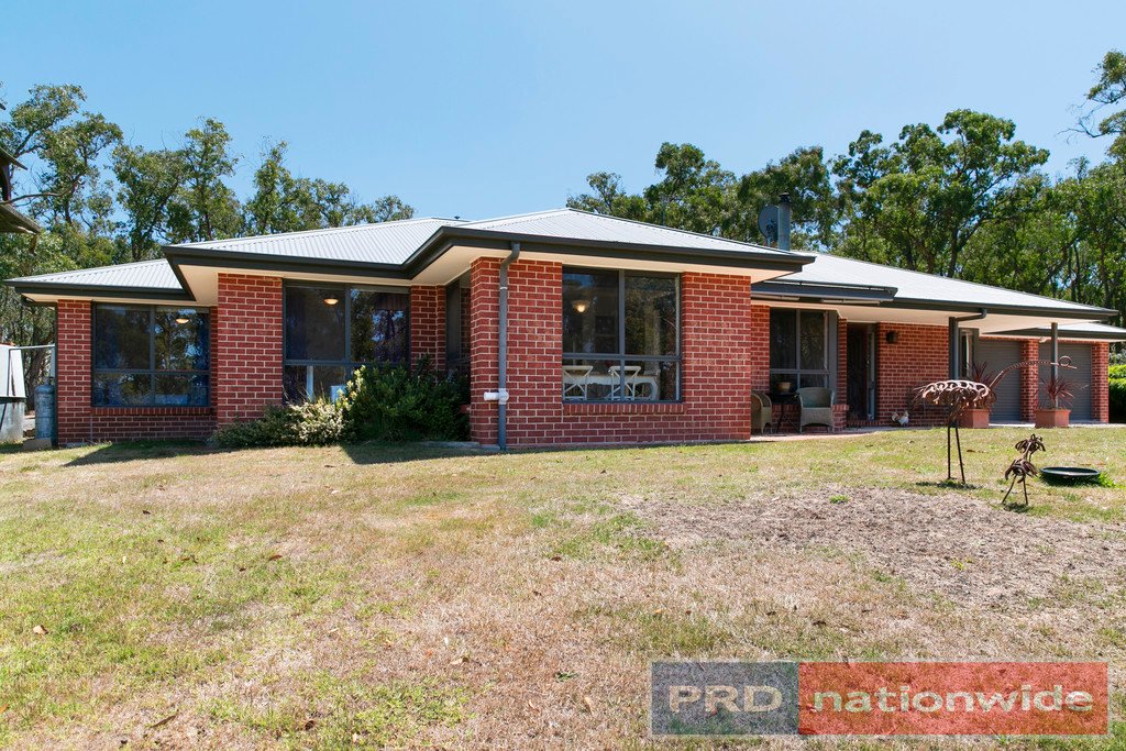 668 Browns Road SCARSDALE 2