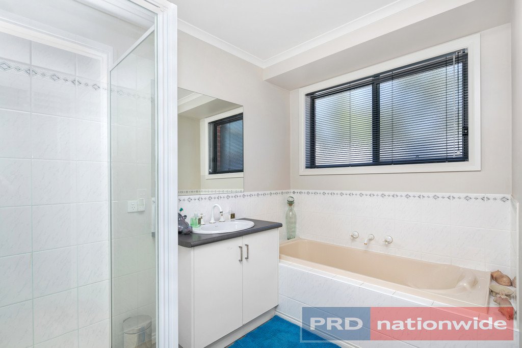 668 Browns Road SCARSDALE 7