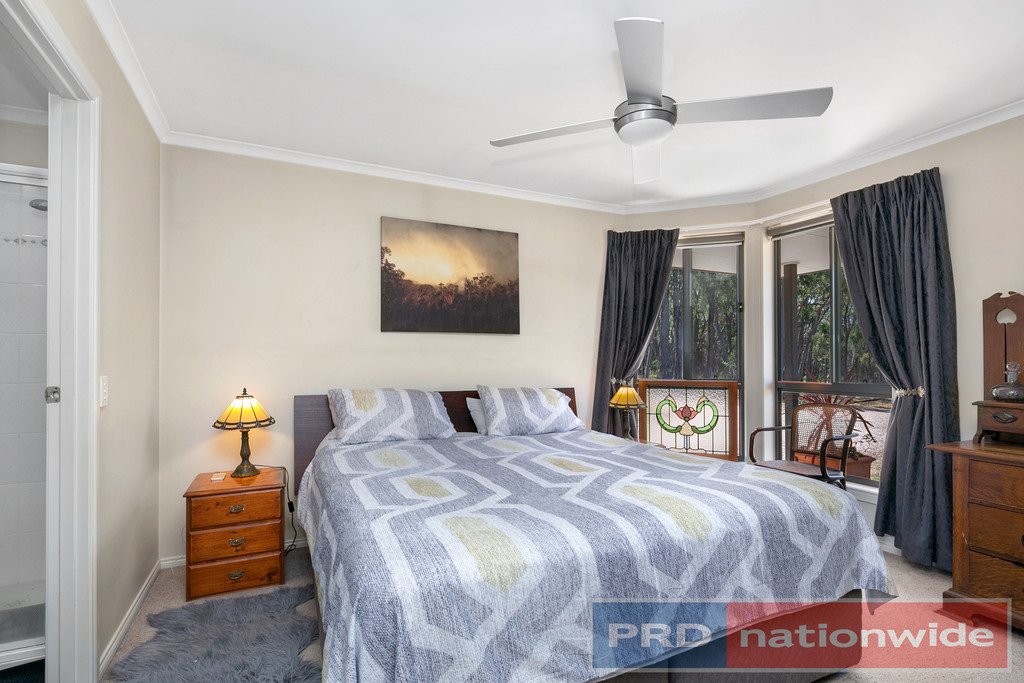 668 Browns Road SCARSDALE 9