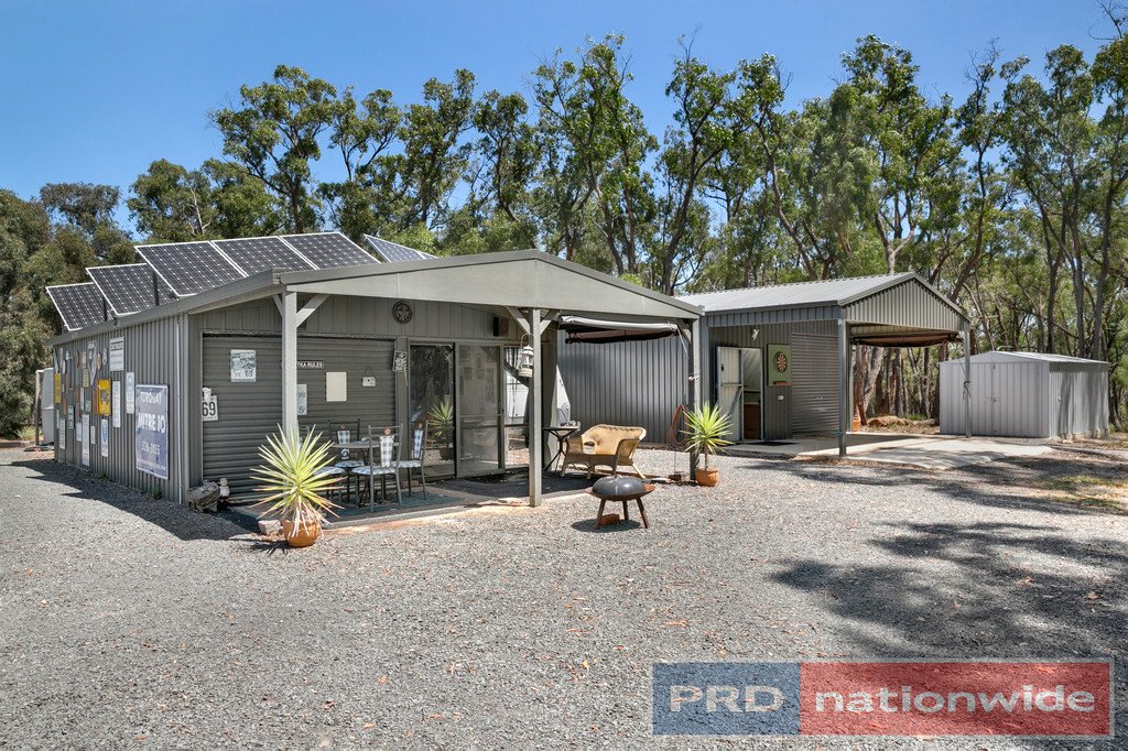 668 Browns Road SCARSDALE 12