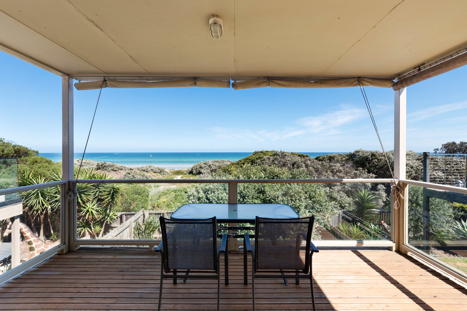 Gallery: 668 Nepean Highway