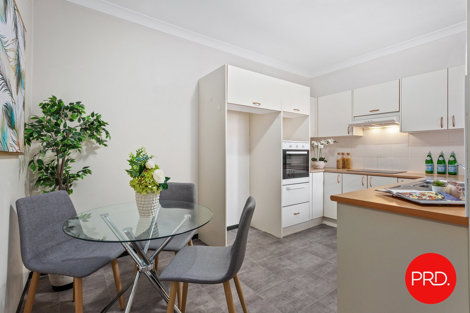 6/69 Illawarra Street ALLAWAH 2