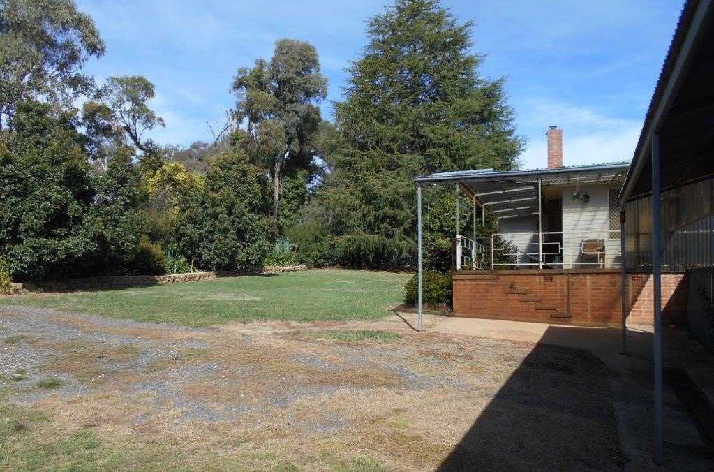 669 Old Tumbarumba Road, 'CRESTFIELD HOUSE'  BATLOW 2