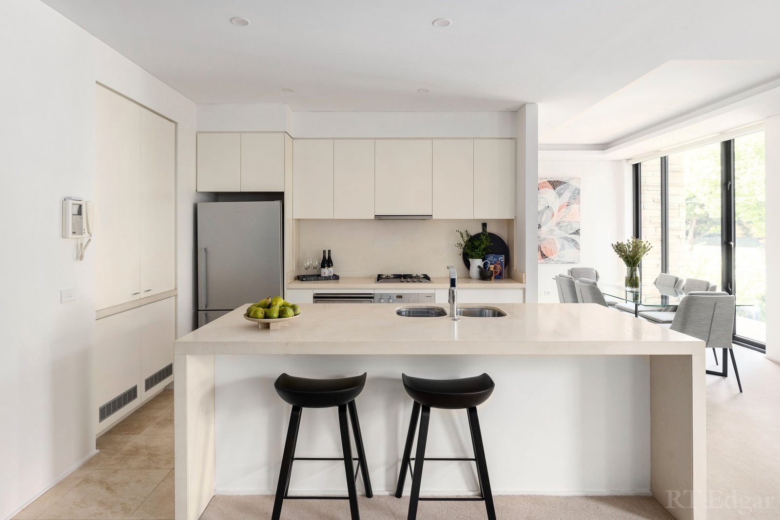 Real Estate and Property in 6/693 Orrong Road, Toorak, VIC