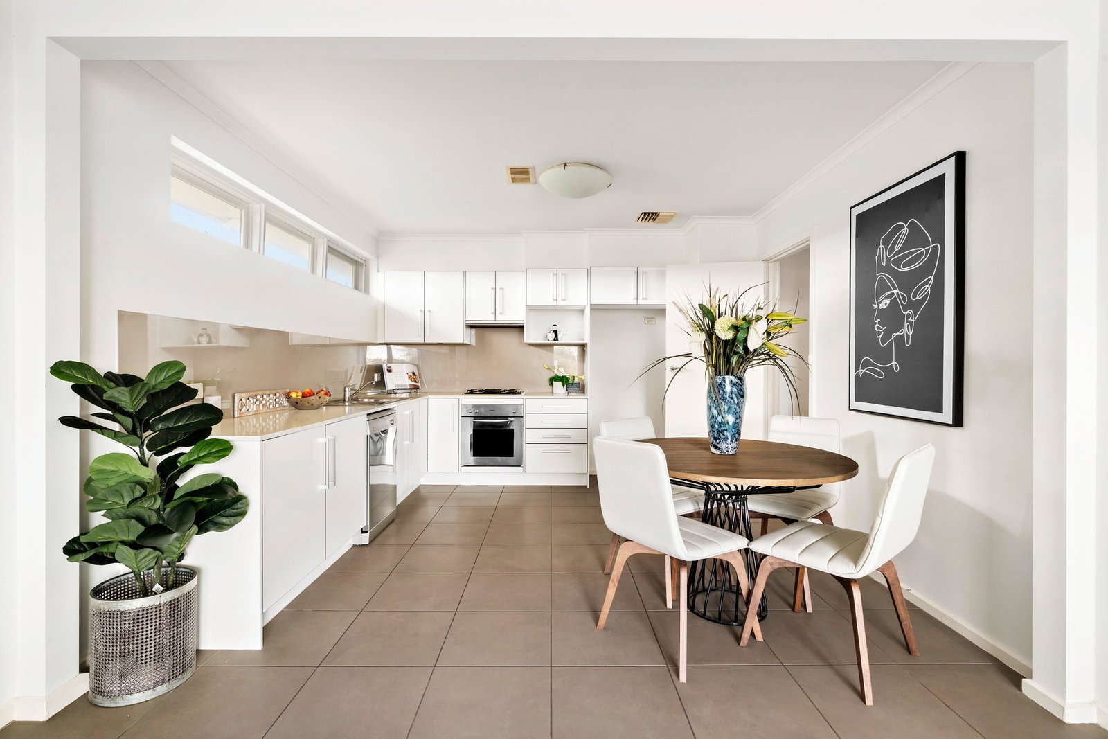 Real Estate and Property in 6/7-9 Roselea Street, Caulfield South, VIC