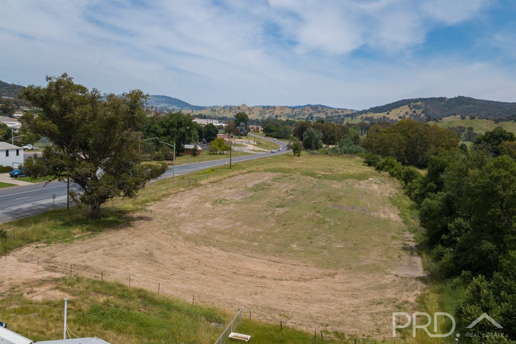 67-99 Adelong Road TUMUT 2