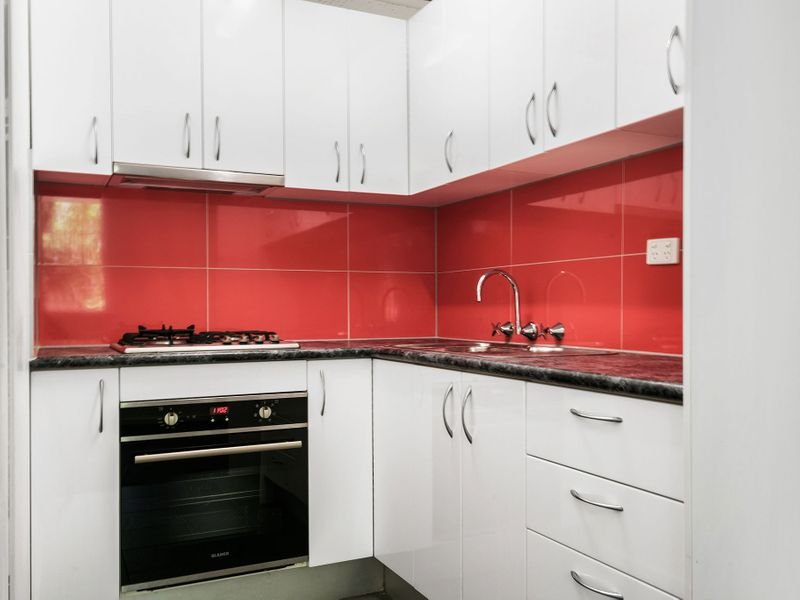 Gallery: 6/7 Anderson Court