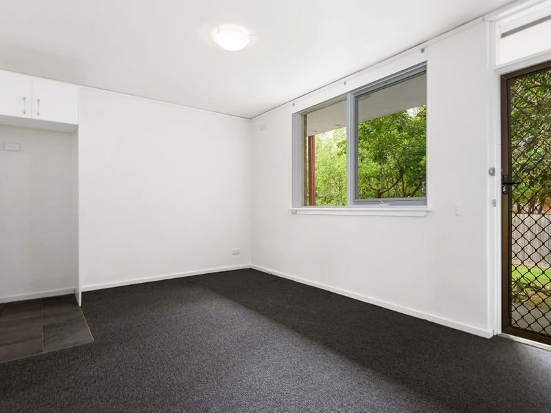 Gallery: 6/7 Anderson Court