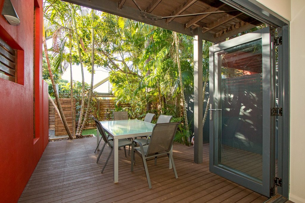6/7 Bagot Street DJUGUN 8