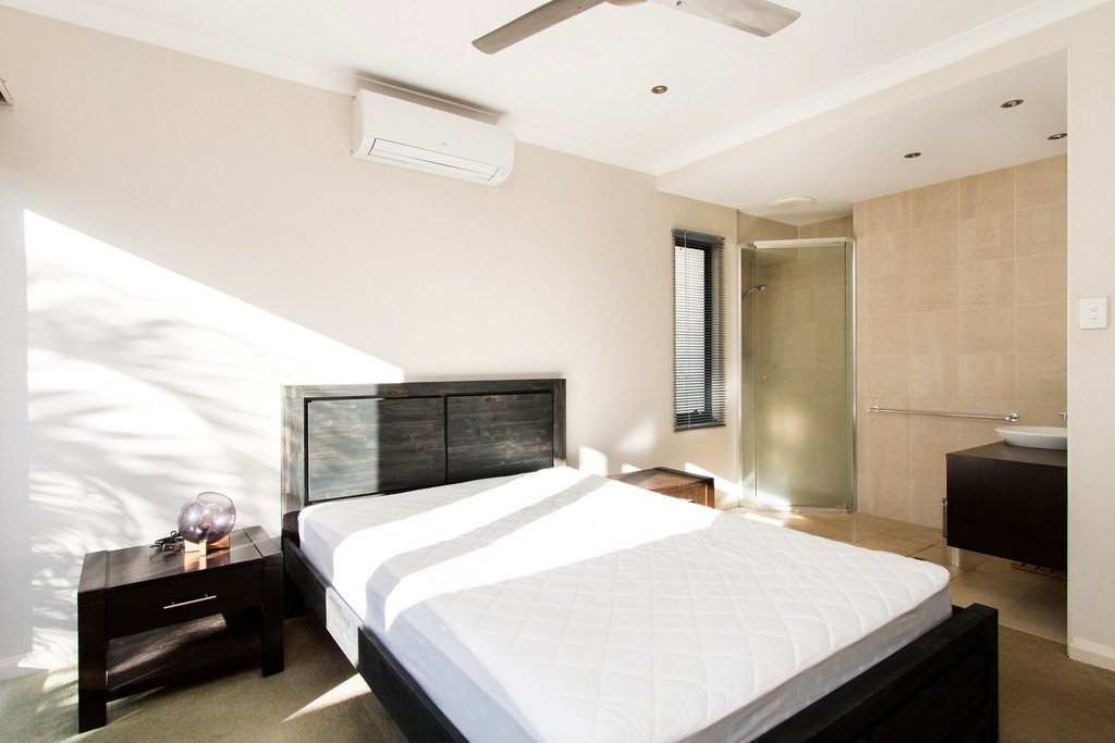 6/7 Bagot Street DJUGUN 20