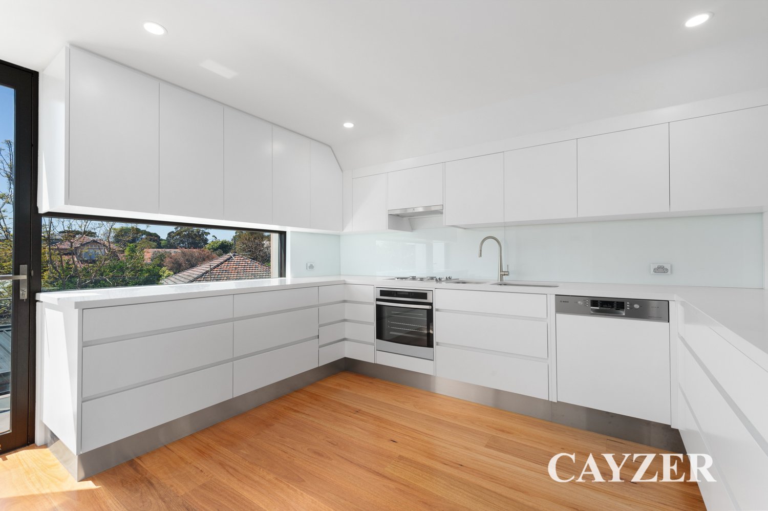 Gallery: 67 Beach Road