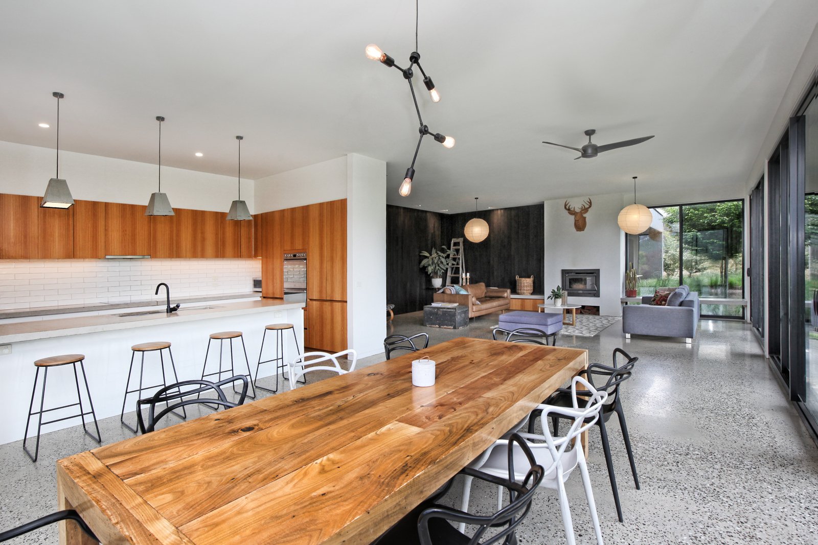 Real Estate and Property in 67 Blackmore Road, Woodend, VIC