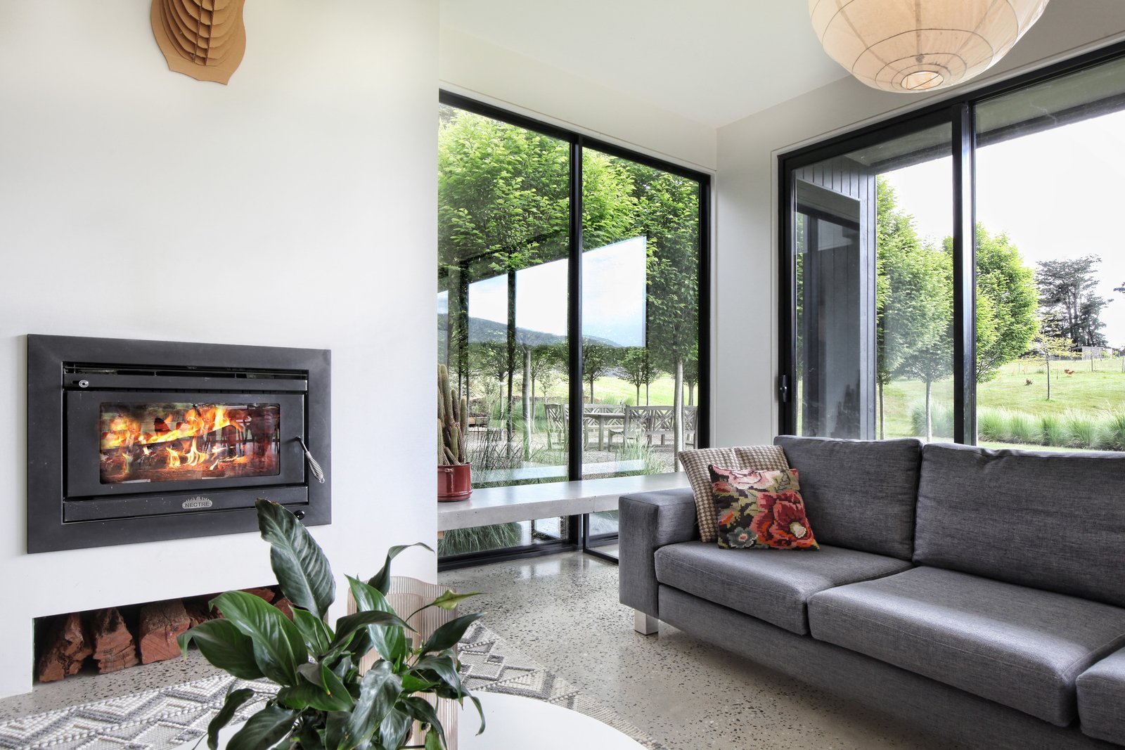 Real Estate and Property in 67 Blackmore Road, Woodend, VIC