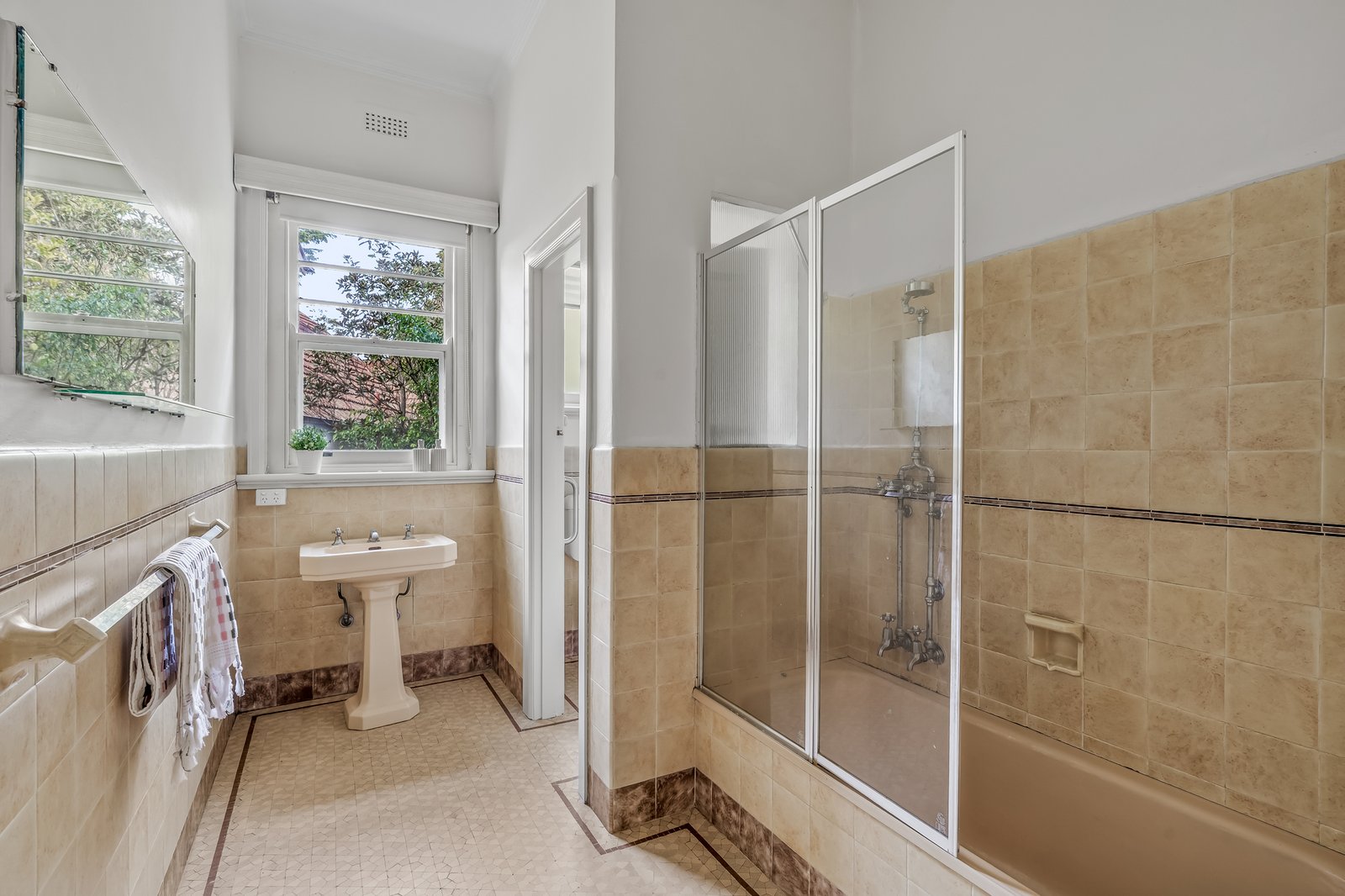 Real Estate and Property in 67 Castle Street, Eaglemont, VIC