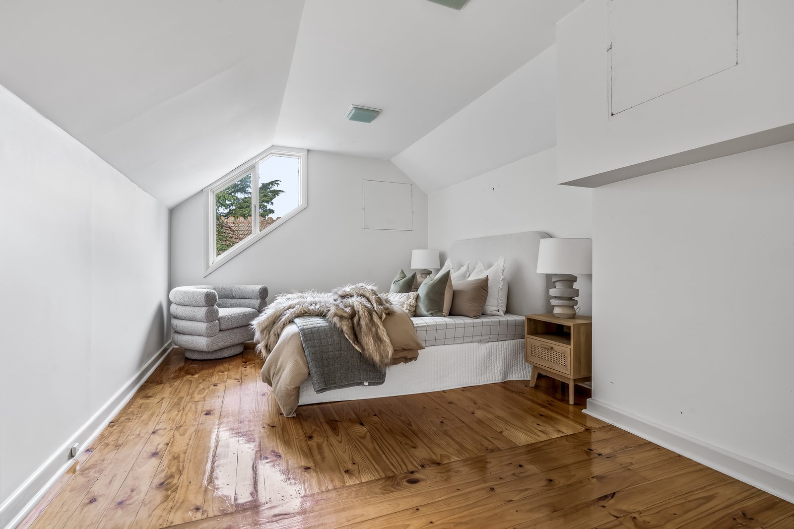 Real Estate and Property in 67 Castle Street, Eaglemont, VIC