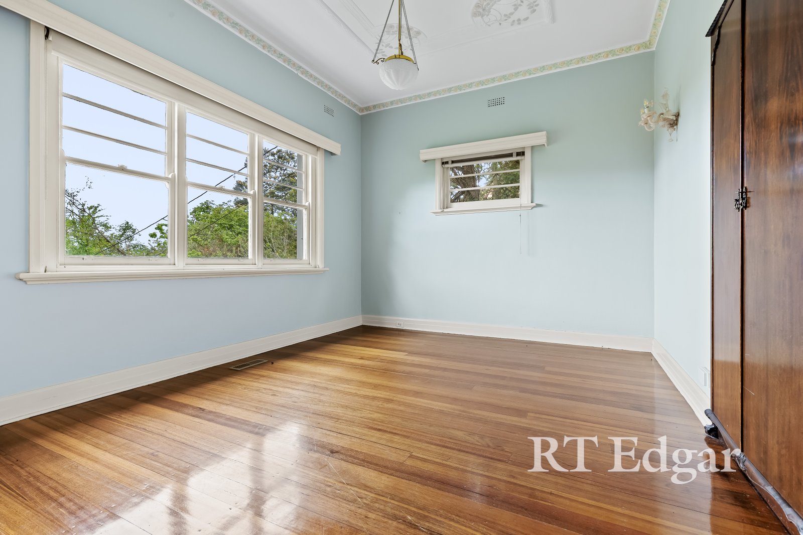 Real Estate and Property in 67 Castle Street, Eaglemont, VIC