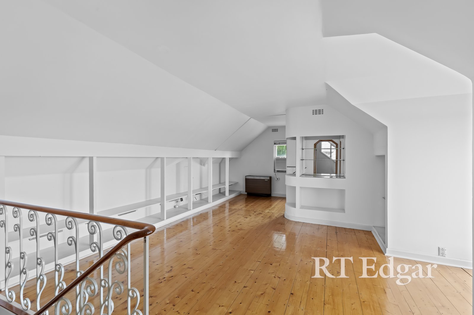 Real Estate and Property in 67 Castle Street, Eaglemont, VIC