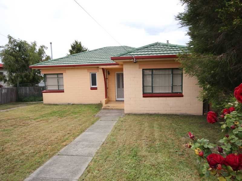 67 Edinburgh Crescent GOODWOOD 1