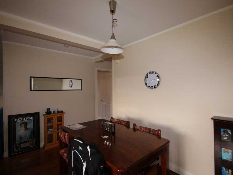 67 Edinburgh Crescent GOODWOOD 5