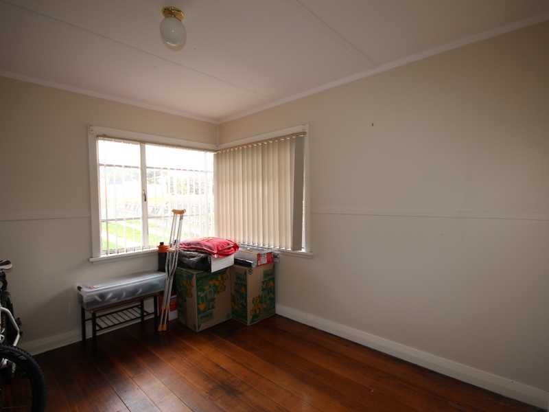 67 Edinburgh Crescent GOODWOOD 6