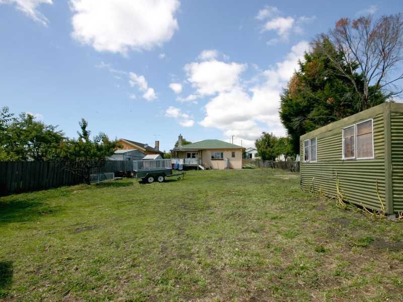 67 Edinburgh Crescent GOODWOOD 8