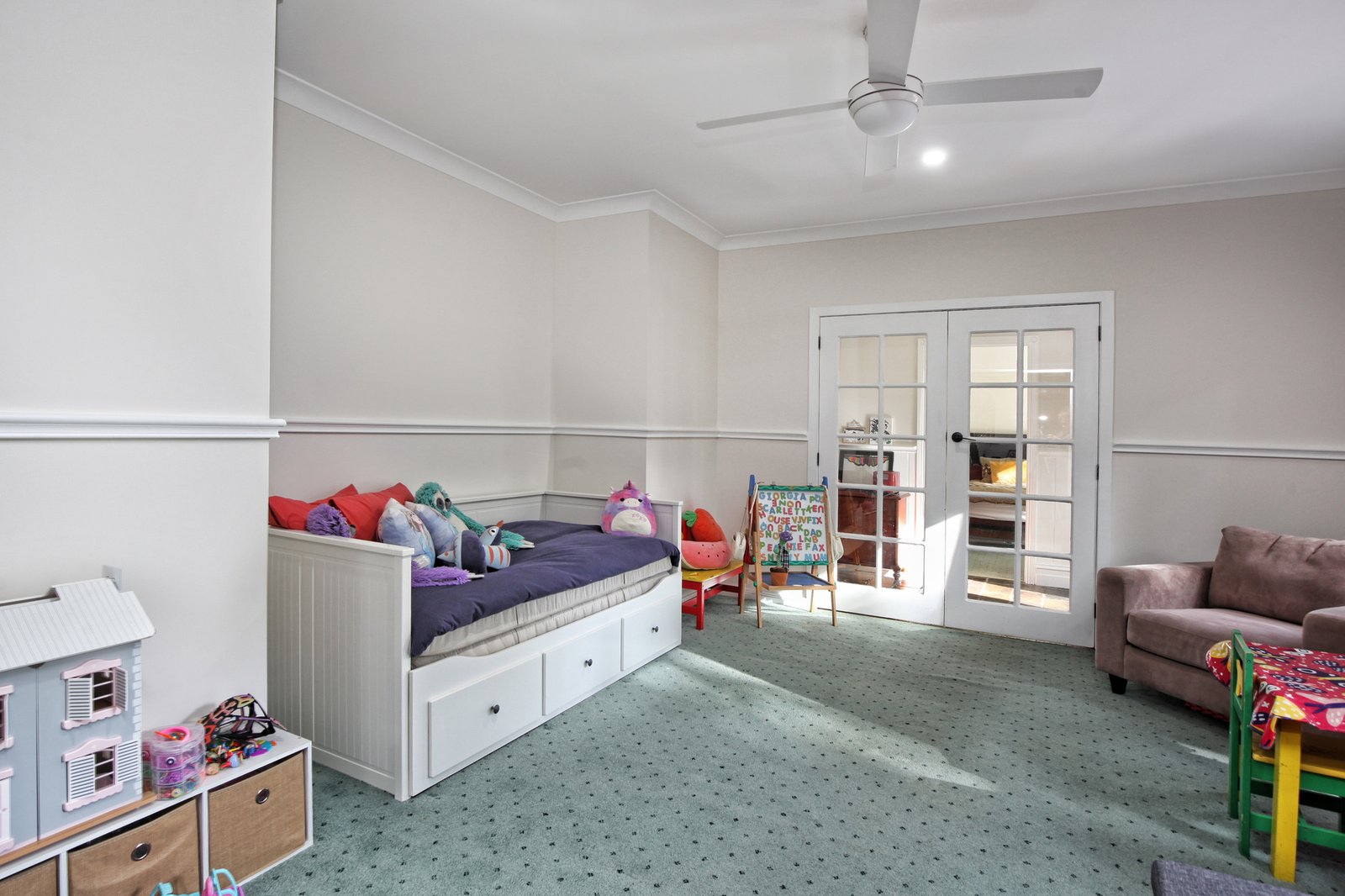 Real Estate and Property in 67 Ellandee Crescent, Macedon, VIC