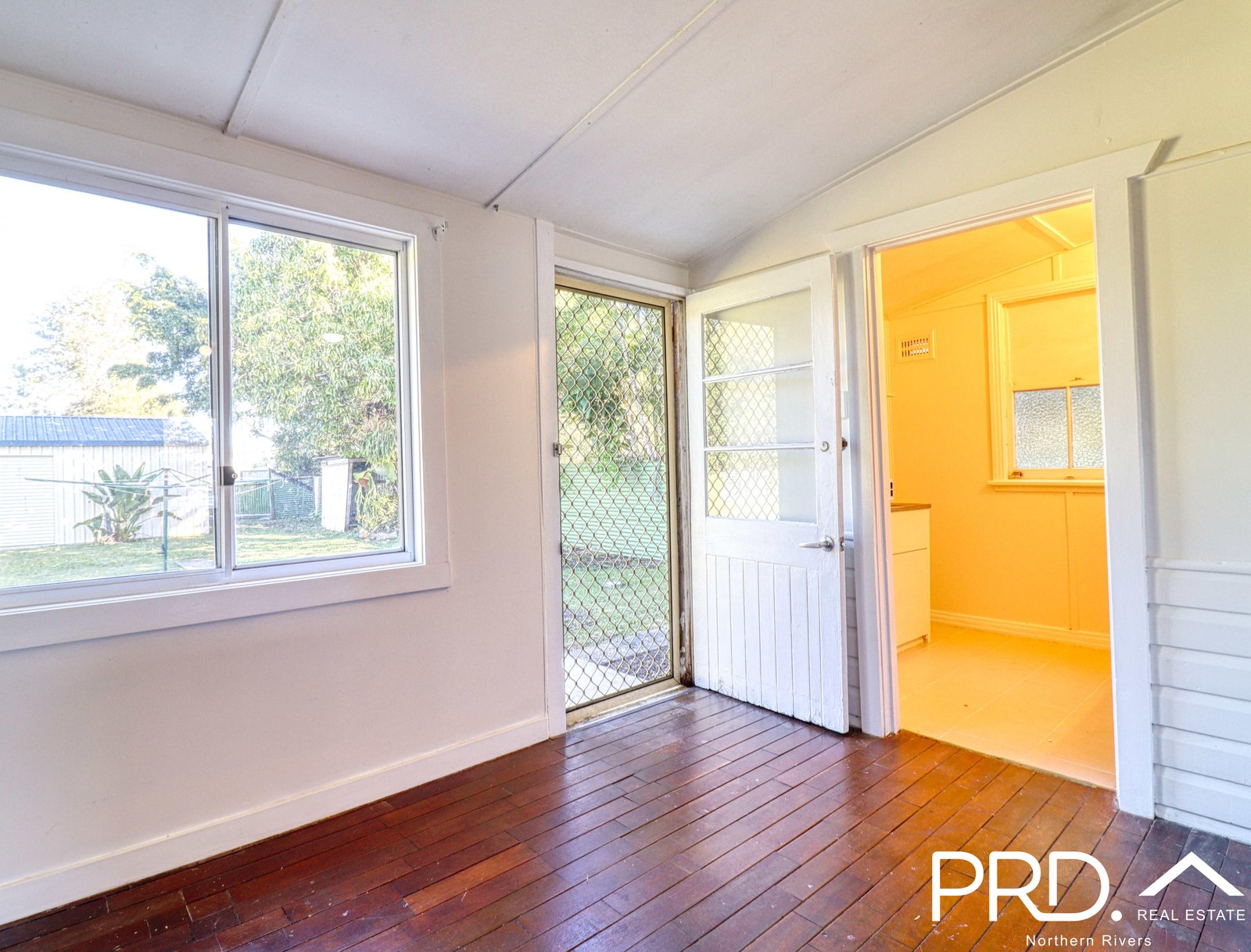 67 Farley Street CASINO 8