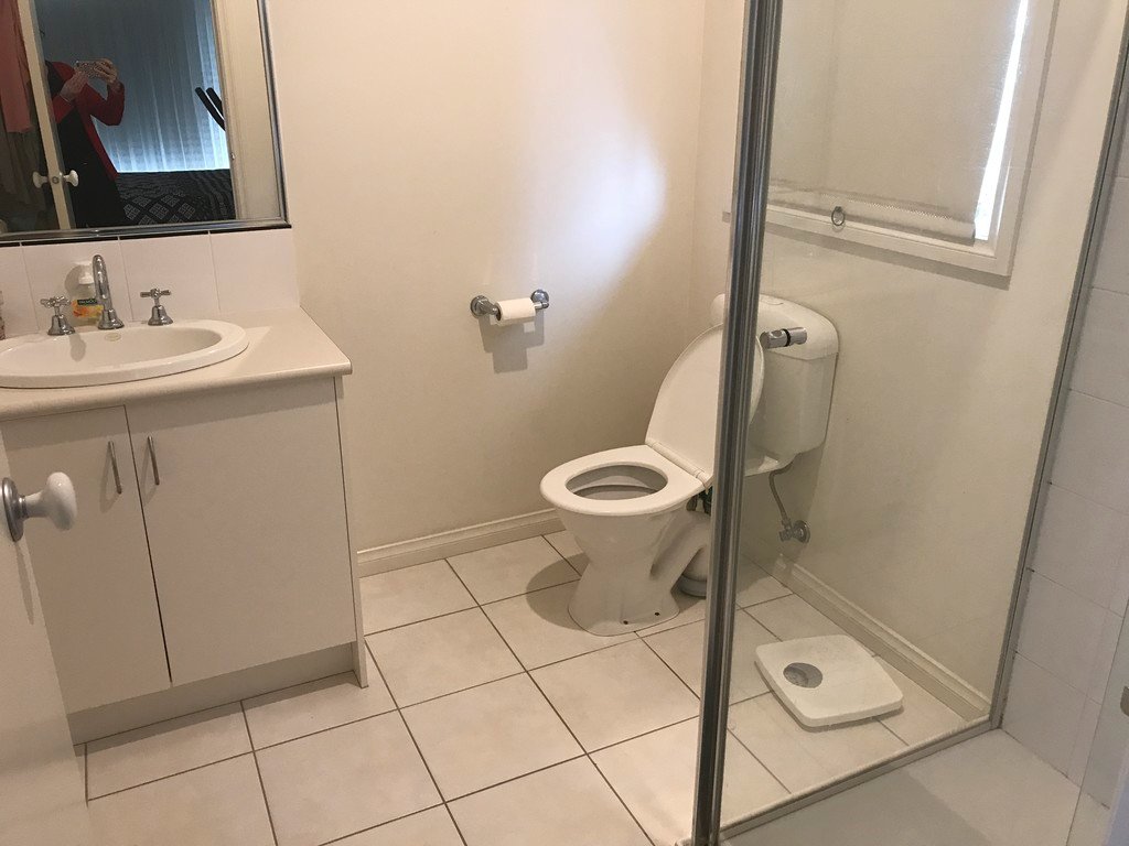 67 Faversham Avenue LAKE GARDENS 9