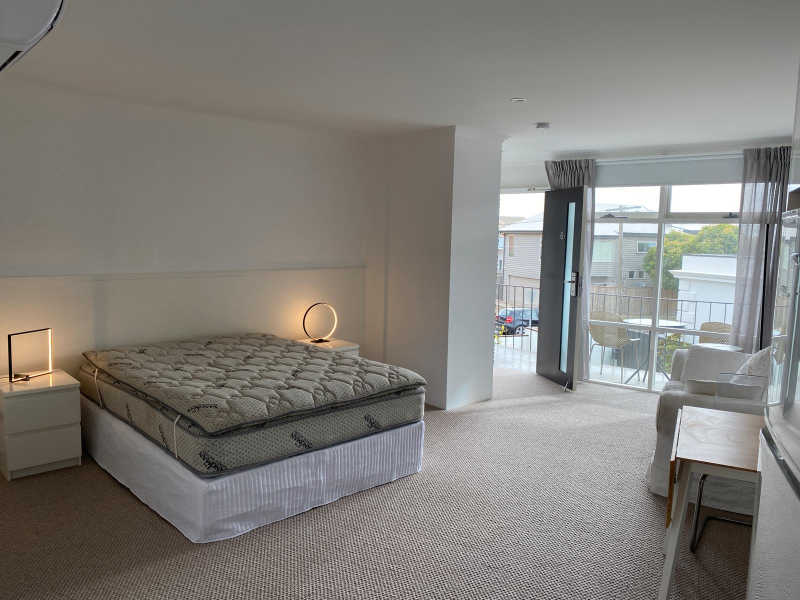 Gallery: 6/7 Ginn Street