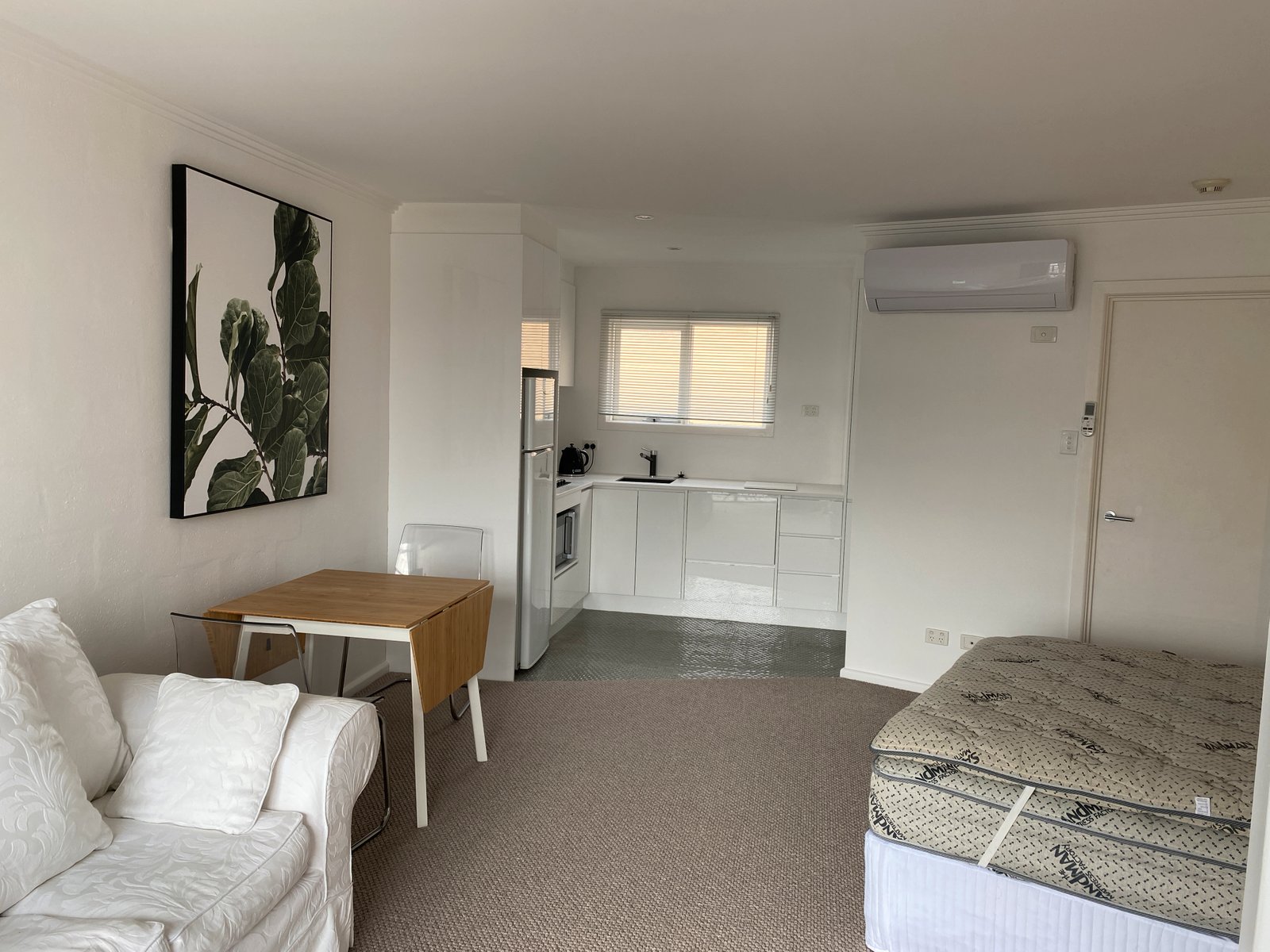 Gallery: 6/7 Ginn Street